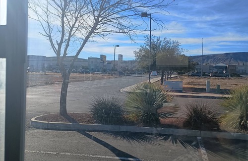 Kingman Casa | Pleasant mobile home with AC and WiFi in Kingman
