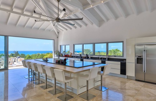 Les Terres Basses Villa | Swanky Caribbean Estate, vista al mar, piscina climatizada, aire acondicionado, wifi gratuito, ping pong, mesa de billar