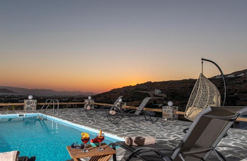 Naxos Town Villa | Pleiades Villas Naxos