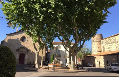 Nizas Casa | Plein Sud : jolie maison dans village pittoresque de l'Hérault.