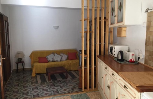 Nizas Casa | Plein Sud : jolie maison dans village pittoresque de l'Hérault.