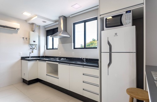 Reboucas Apartamento | Pleione flat️ flat completo, garagem, Jd. Botânico, PUC, Centro