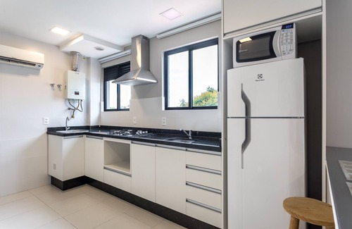 Reboucas Apartamento | Pleione flat️ flat completo, garagem, Jd. Botánico, PUC, Centro