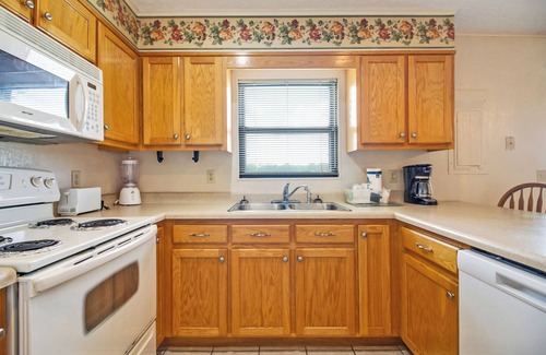 Lake Tansi Condominio | Plentiful Resort Amenities 2BR