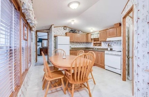Chaumont Casa | Plenty of Parking for Boats!