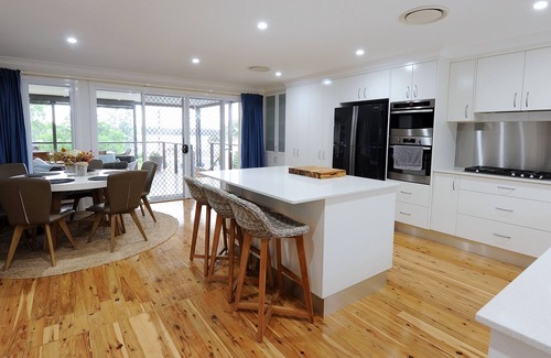 Wyee Point Casa | Plenty of room for everyone!