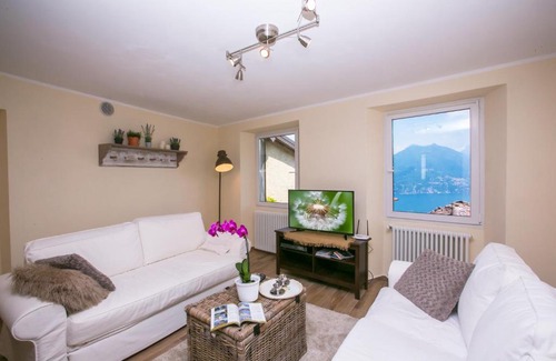 Naggio Casa | Plesio Rustico Panoramica