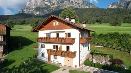 Fie allo Sciliar Apartamento | Pliegermoar - Adults Only
