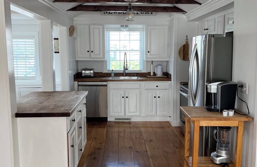 Newbury Cabaña | Plum Island Beach Cottage - 4 Minute Walk To Beach!!