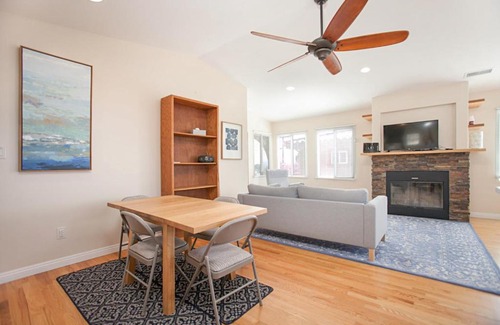 Point Loma Apartamento | Plum Summer Unit B