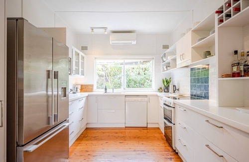 Macmasters Beach Casa | Plunge pool and flat 100m walk to beach
