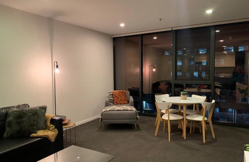 Belconnen Apartamento | Plush @ Benjamin way Belconnen