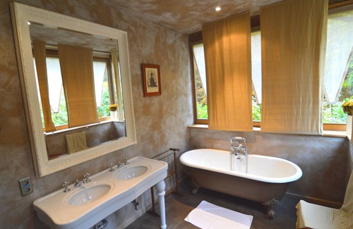 Orchimont Casa | Molino de lujo en Vresse-sur-Semois con piscina al interior