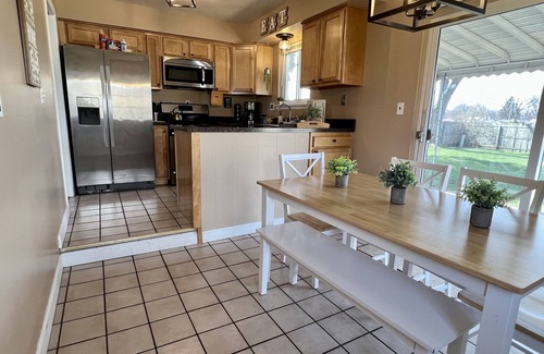 Plymouth Casa | Plymouth 3BD/1.5BTH Home Central to Detroit and Ann Arbor