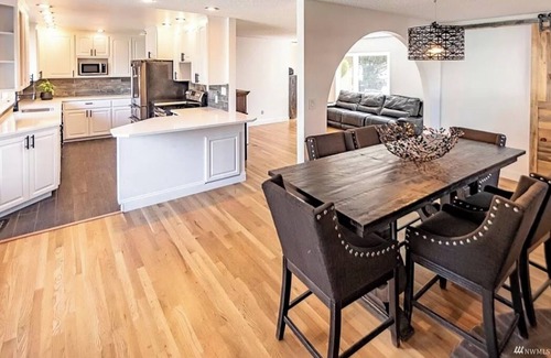 Des Moines Casa | PNW Home With Private Outdoor Getaway Space