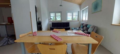 Tolmin Apartamento | Počitniška hiška v grapi