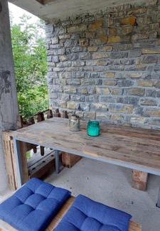 Tolmin Apartamento | Počitniška hiška v grapi