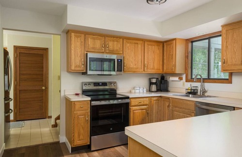 Pocono Pines Casa | Pocono Escape | Style & Serenity