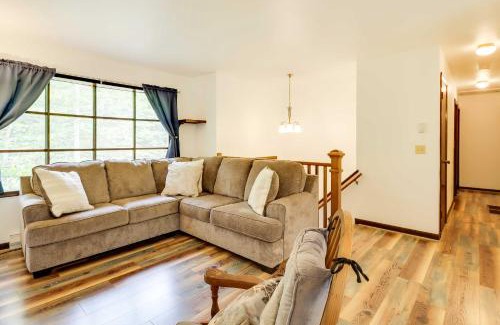 Locust Paradise Casa | Pocono Lake Retreat with Deck and Fire Pit!