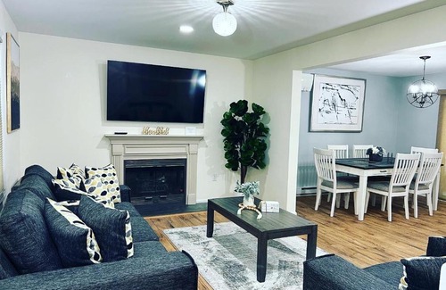 Tobyhanna Casa | Pocono Mountain Lake View House with 4 Bedroom!
