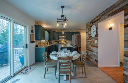 Reeders Casa | Pocono Mountains Resort Like Home, Peaceful, Relaxing, Close To All Amenities