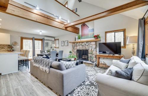 Pocono Pines Casa | Pocono Pines Home with Private Hot Tub!