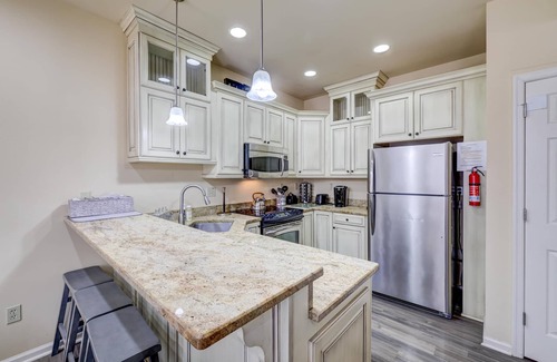 Lake Harmony Apartamento | Pocono Retreat -1 Mile to Lake and Skiing