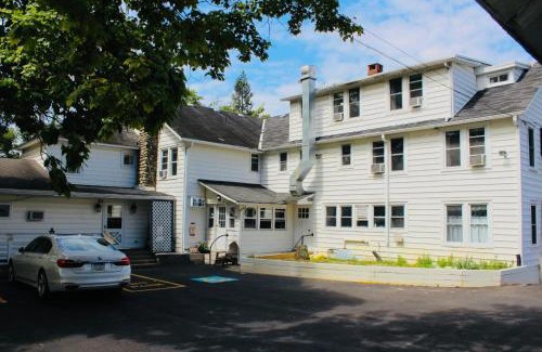 East Stroudsburg Hotel | Pocono Ridge Inn