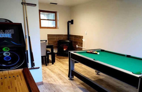 Pocono Mountain Lake Casa | Pocono's Retreat with Gameroom, Firepit, and Lake