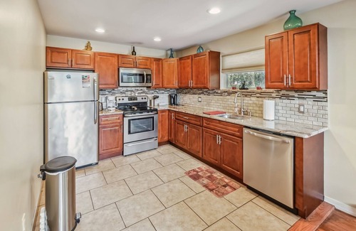 Tobyhanna Casa | Poconos Chalet Newly Renovated, Great Location 4 Bedroom Home by RedAwning