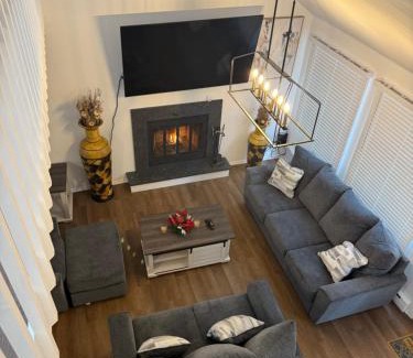 Tobyhanna Casa | POCONOS everything close to Luxury vacational home in the heart of poconos with 3 outdoor pools for the public of the Tobyhanna community