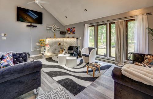 East Stroudsburg Casa | Poconos Family Home with Game Room and Community Perks