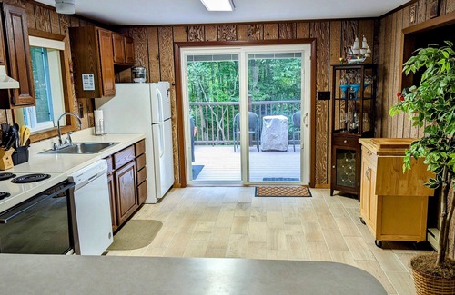 Pocono Lake Chalet De Esquí | Poconos Gateway: BBQ-Fireplace-Fishing-Hiking-Lake