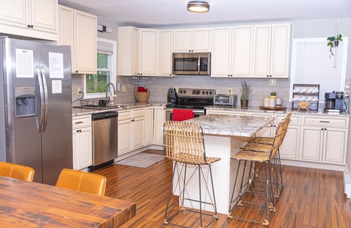 East Stroudsburg Casa | Poconos Oasis with hot tub, Game RM, & Fire pit. 8 min from Bushkill & Shawnee