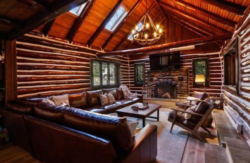 East Stroudsburg Casa | Poconos Pool Paradise