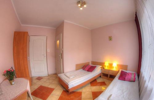 Ustka Cama Y Desayuno | Pod Różą B&B