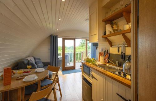 Llangammarch Wells Casa | Pod1 - Powys River Pods - Pet Friendly Glamping Pod Builth Wells Powys Wales