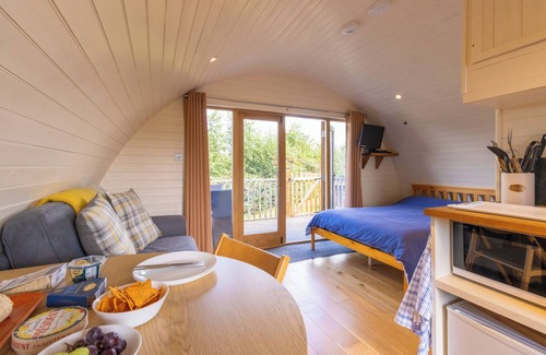 Llangammarch Wells Casa | Pod3 Otter Powys River Glamping Pods Builth Wells Wales