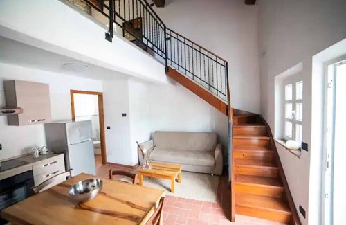 Masero Apartamento | Podere di Emore - n. 1 - App. on the Francigena with swimming pool and Wi Fi