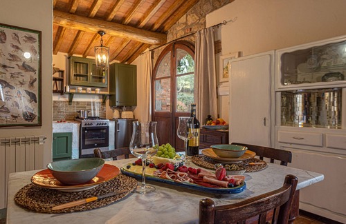 Il Poggio Chalet De Esquí | Podere Colombaio - Bucaneve chalet in historical Podere in Val d'Orcia