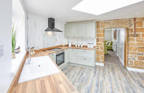 Skinningrove Casa | Poets Cottage