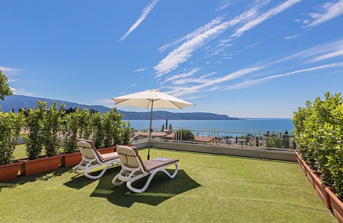 Pulciano Apartamento | Poggio al Sole 6 Apartment by Wonderful Italy