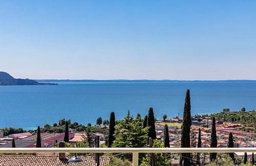 Pulciano Apartamento | Poggio al Sole 6 Apartment by Wonderful Italy