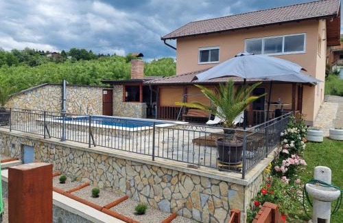 Vrdnik Apartamento | Pogled Vrdnik