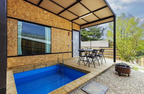 Pohang Casa | Pohang Peridot Pool Villa N Pool Glamping