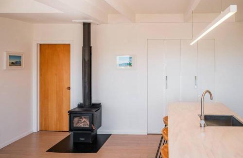 Pohara Casa | Pohara's Seaside Accommodation