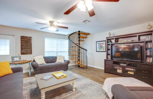 Pointblank Casa | Point Blank Vacation Rental with Large Patio!