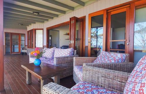 Sanctuary Point Casa | 'Point Break' Your Waterfront Break at the Point