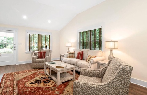 Fairhope Casa | Point Clear Cottage