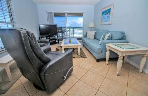 Point East Casa | Point East 301